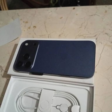 💲1,600 USD Disponible en azul y naranja - 7/9