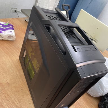 Vendo CHASIS COOLERMASTER - 5/5