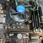 SE VENDE KIT GIGABITE B250 I5 7500 Y 8 GB DE RAM DISIPADAS - Img 50601240
