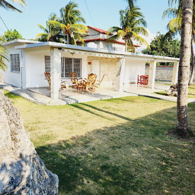 Alquilo Casa con Piscina en Guanabo - 2/10