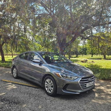 Hyundai Elantra - 6/8