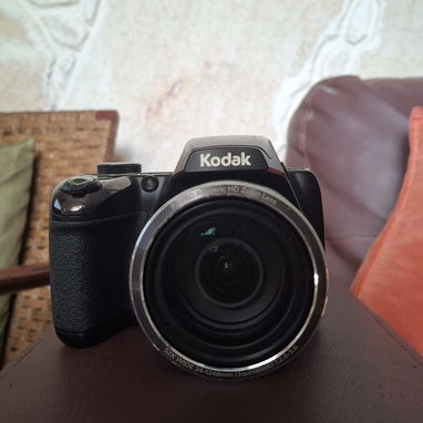 Kodak AZ521, cámara de 16MP con zoom óptico de 52x, pantalla LCD de 3", grabación de video 1080p - negro. - 2/7