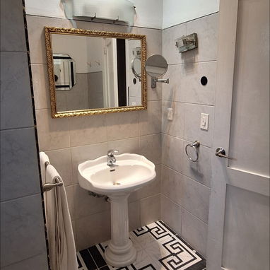 HOSTAL CÉNTRICO EN VEDADO - Img 120216835