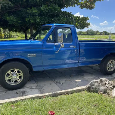 Camioneta Ford - F350 Diésel - Img 126369224