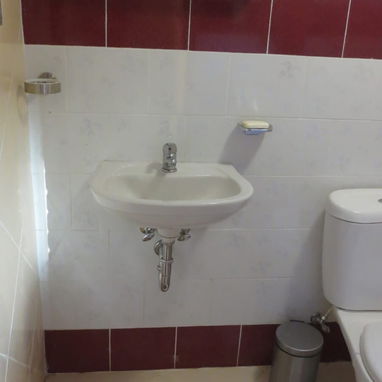 Se venden dos viviendas en Campo Florido, municipio Habana del Este, ubicadas a un kilómetro y medio de la playa de Guan - Img 119298894