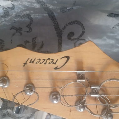 Vendo guitarra eléctrica - 5/6