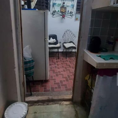 🚨🏠 ¡OPORTUNIDAD EN MARIANAO! 🏠🚨  💰 PRECIO: $6,500 USD 💰  📍 Zamora, Marianao, cerca del Hospital Militar 👀  ✨ Por - 5/10