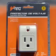 Regulador de voltaje 110V/ 15A para equipos ligeros (6 USD) - Img 56943541