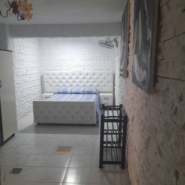 Renta de apartamento en bajos vedado - 2/3