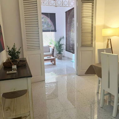 Maravilloso apart independiente en Vedado 21 y A - Img 119623351