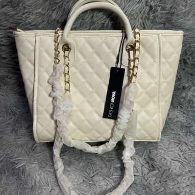 Carteras Grandes FashionNova 👜🪙 - 2/5