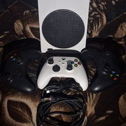 Vendido🙅🏻♂️ Xbox series S 3 mandos - Img 57181456