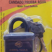 Candado anticizalla de protección segura con tapa de seguridad y 4 llaves de entrada exclusiva, ver dentro - Img 55193571