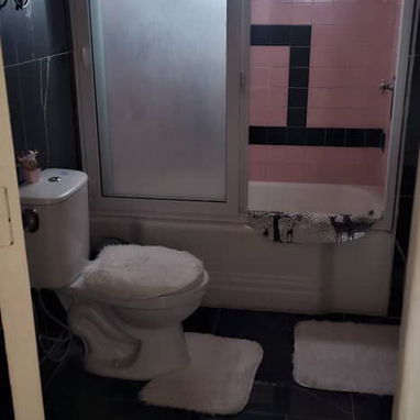 Vendo casa independiente bajo de un biplanta en Plaza - Img 122739508