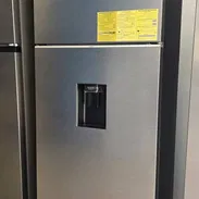 Refrigerador Samsung de 18 pies con dispensador - Img 56932762