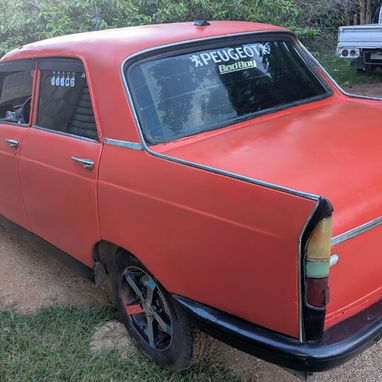 PEUGEOT 404 — CLÁSICO ADAPTADO - 4/4