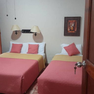 🏠 Apartamento de Renta Habana Vieja. 💵Precio Económico de 25 usd por noche. 2 habitaciones climatizadas - Img 118685616