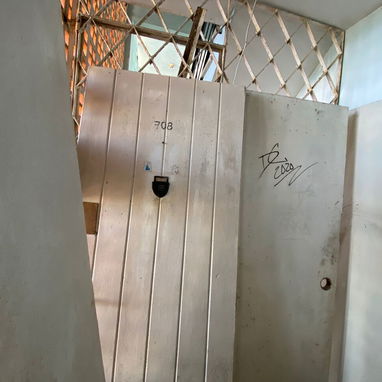 VENDO 4 PUERTAS DE MADERA DE USO 150USD - Img 124300558