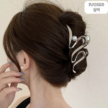 Pellizco de Metal color plateado con perla blanca 12. 5 cm Grande - Img 123653988
