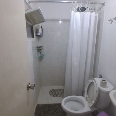 Apto en 3er piso de 2/4 en Vedado - Img 125939026