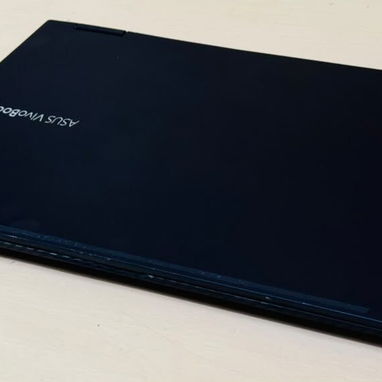 Laptop Asus VivioBook pantalla táctil convertible a tablet ryzen 7 serie 4000 - 4/10
