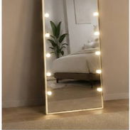 110usd Espejo con luz led - Img 56214138