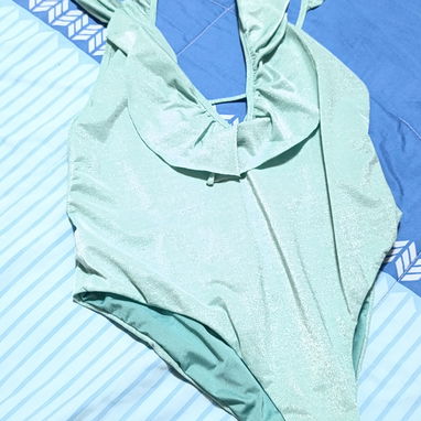 Trajes de baño disponibles - 10/10