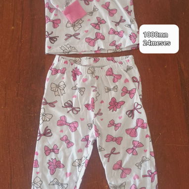 Ropita de niña y niño. Precio y talla en las fotos. Me puedo ajustar ;) - 9/10