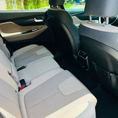 Hyundai Santa Fe 2023 SEL Cómo nuevo - 6/7