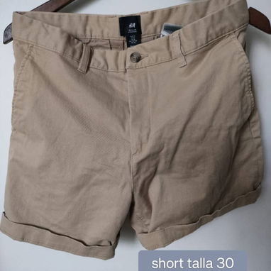 Short H&M talla 30, nuevo, traído de USA - 2/2