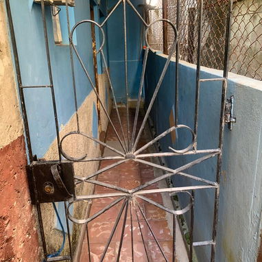 *$7000usd. AJUSTE C/ $ EN MANO. En venta casa (interior  de un pasillo propio.. una sola casa) en San Miguel, Reparto Sa - Img 122986929
