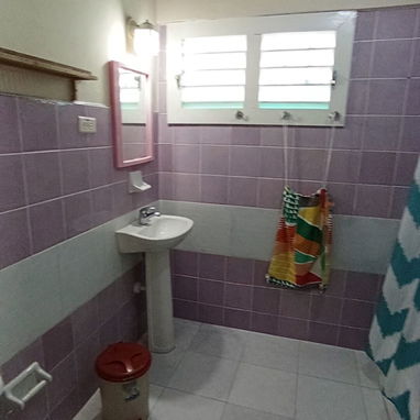Apartamento en Vedado de 3 habitaciones y kit solar - 10/10