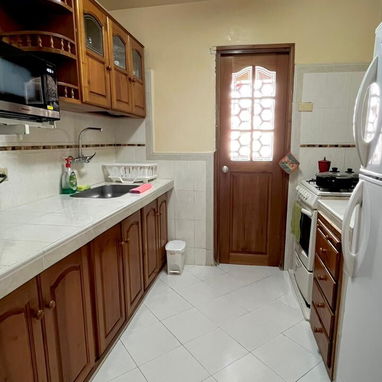 700 USD.RENTO LINEAL.PROPIEDAD HORIZONTAL EN EL VEDADO POR LINEA .52501177 - Img 124088957