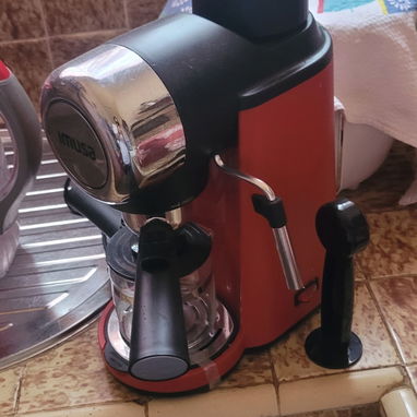 Se vende cafetera marca MUSA En muy buena oferta!! 100 dolares - Img 125291829