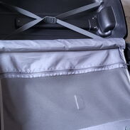 Cambio maleta grande Sansonite x maletica de mano de rueditas - Img 45440646