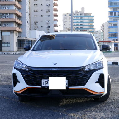 Dongfeng AEOLUS Shine - 2/10