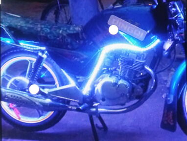 Cintas LED para motos y autos rollo de 3 metros 12 v ( ver detalles) - Img 41004248