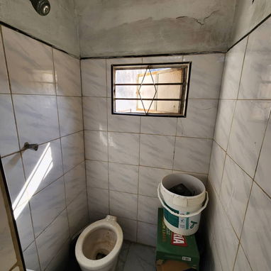 se vende  casa en Regla biplanta independiente  con todo adentro y negócio funcionando incluído de churros y frituras - 8/10