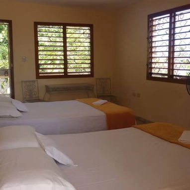 J Casa de renta con piscina en Guababo cerca del mar. Alquiler de casa con piscina en Guanabo cerca del mar GUA-009 - 2/10