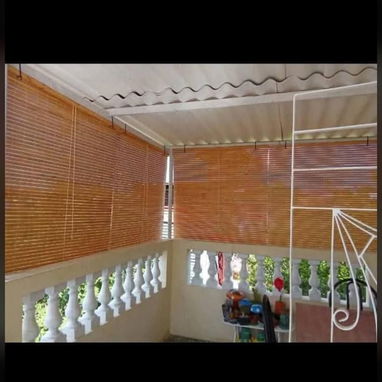 ¡Protege tu hogar del sol con estilo! Vendo cortinas de madera sólida, perfectas para controlar la luz y el calor. Ideal - 8/8