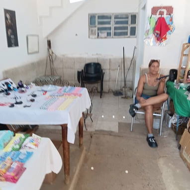 SE VENDE CASA CON NEGOCIO EN ZONA CENTRICA DE ALTAHABANA Y NO SE VA LA CORRIENTE - 7/9