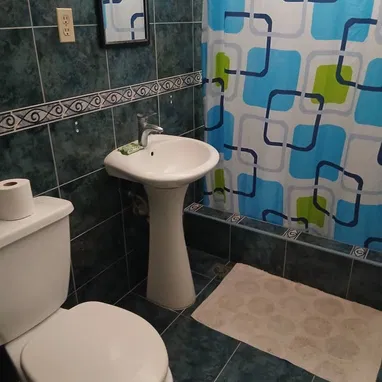 Renta lineal con Ecoflow, garage y wifi | Apartamento de renta por tiempo indefinido en La Habana - Img 121862097
