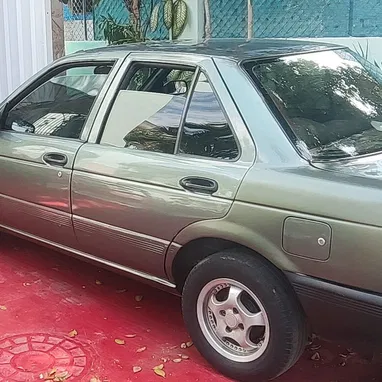 Vendo Nissan Sentra B13, Automatico, Inyeccion electronica, de 1999 - Img 122056058