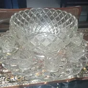 Se vende ponchera de cristal americano con 9 tasas - Img 57297431