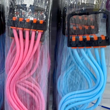 Se venden implementos deportivos nuevos - 2/2