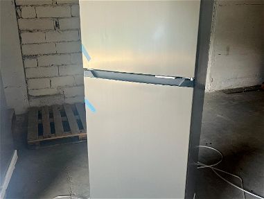 Refrigerador de 13.5 pies marca Royal no hace escarcha - Img main-image