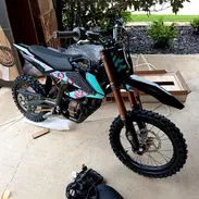 Moto eléctrica todoterreno para adultos Hyperbee 2026 (8000 W, 58 V, 40-60 km/h, tipo Sur-Ron) - Img 56449713
