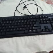 Vendo un teclado y un mouse - Img 45499216