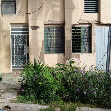 Casa de dos plantas, dos entradas, 4 cuartos en lawton - Img 123680145