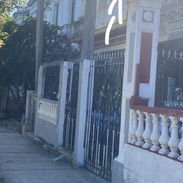 Se vende apartamento en un 2 piso en el vedado - Img 55554941